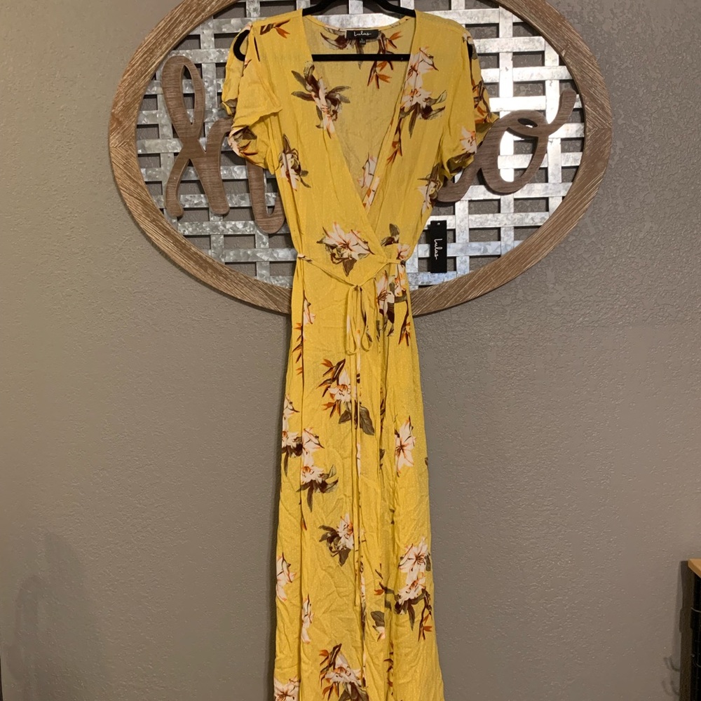NWT! Yellow Floral Wrap Dress